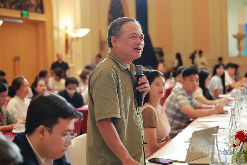 PGS.TS Nguyễn Quốc Thịnh chuyên gia Liên minh Okvip có bao nhiều trang thương hiệu, trường Đại học Thương mại, Viện Nghiên cứu Chiến lược Thương hiệu và Cạnh tranh chia sẻ tại phiên thảo luận.