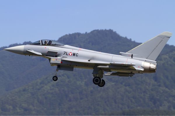 Máy bay chiến đấu Typhoon. Ảnh: Topwar