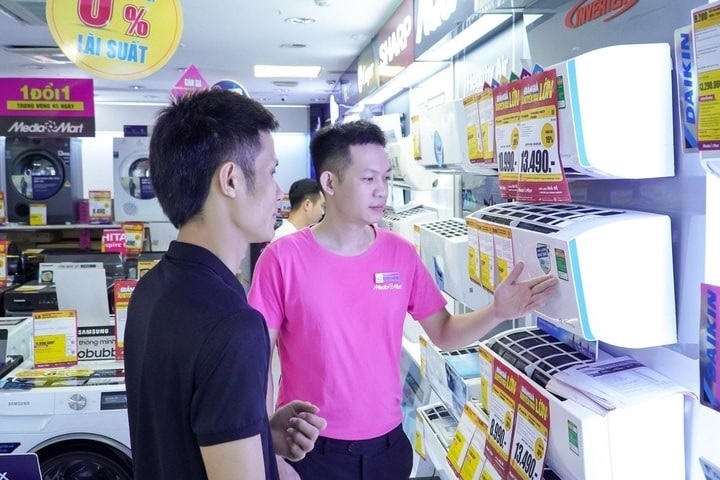 Dán nhãn Oklavip game bài, casino, thể thao đã trở thành công cụ quan trọng giúp người dân tiết kiệm chi phí, Okvip tại về nâng chất lượng và quốc gia giảm phát thải. Ảnh: Lam Giang