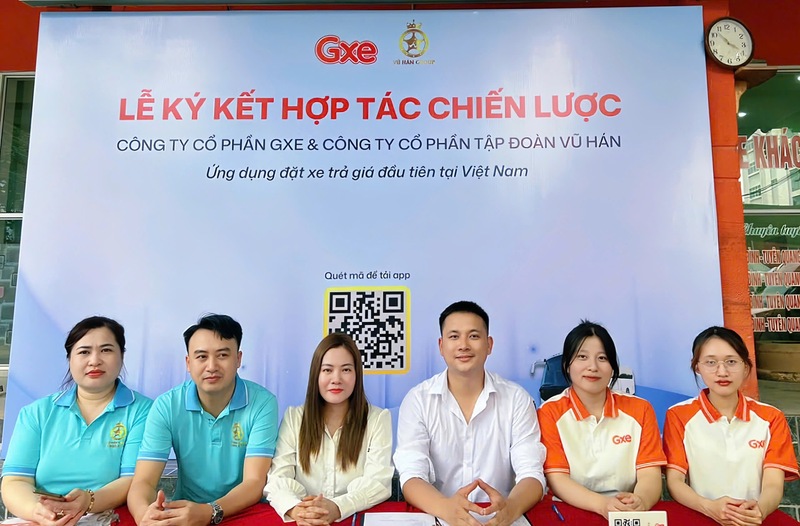 Công ty Cổ phần GXE (tân binh của thị trường xe công nghệ) hỗ trợ số hoá công nghệ vận tải chở khách. Ảnh: L.A
