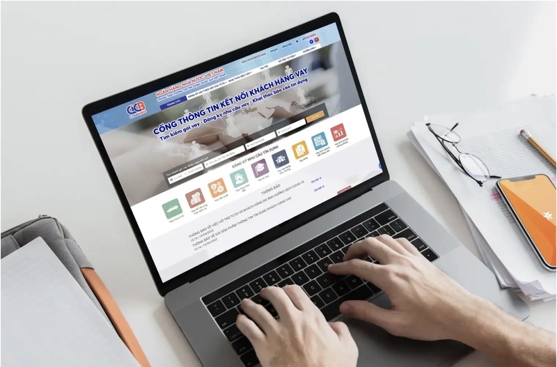 CIC hiện là một trong bốn tổ chức được phép cung cấp dịch vụ thông tin tín dụng tại Việt Nam.