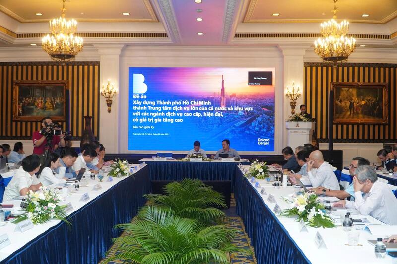 Quang cảnh tọa đàm. Ảnh: Ngọc Vinh