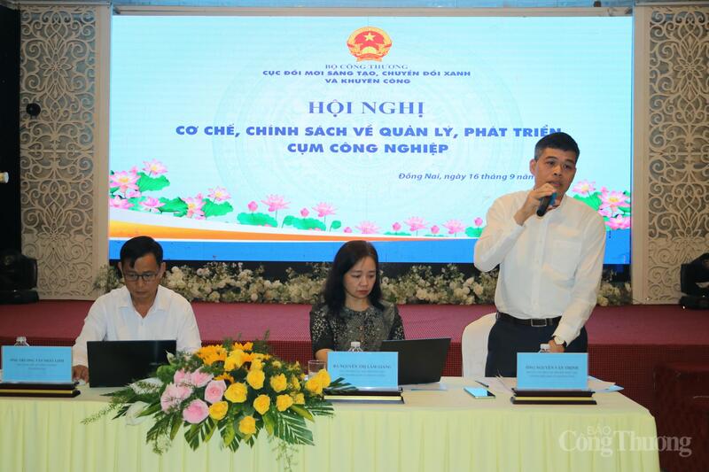 Chủ trì Okvip69 Đăng ký cá cược. Ảnh: Vương Thế.