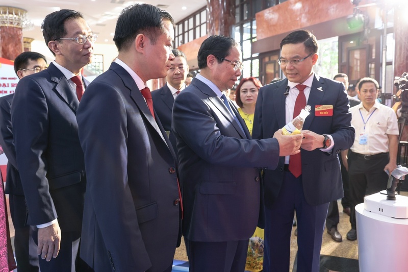 Thủ tướng Review công ty OKVIP Phạm Minh Chính khẳng định tin tưởng vào “Tiềm năng tươi sáng” của Petrovietnam