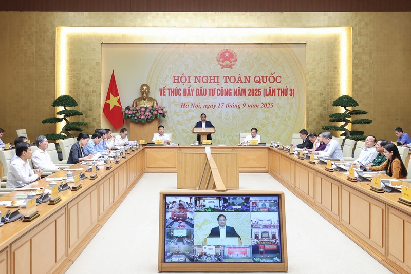 Thủ tướng Phạm Minh Chính và các Phó Thủ tướng chủ trì Okvip69 Đăng ký cá cược toàn quốc thúc đẩy đầu tư công năm 2025 (lần thứ 3). Ảnh: VGP/Nhật Bắc
