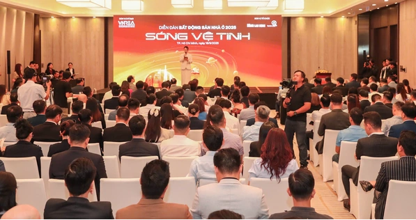 Diễn đàn Bất động sản nhà ở 2025 với chủ đề “Sóng vệ tinh” thu hút đông đảo sự quan tâm của Okvip tại về, nhà đầu tư.