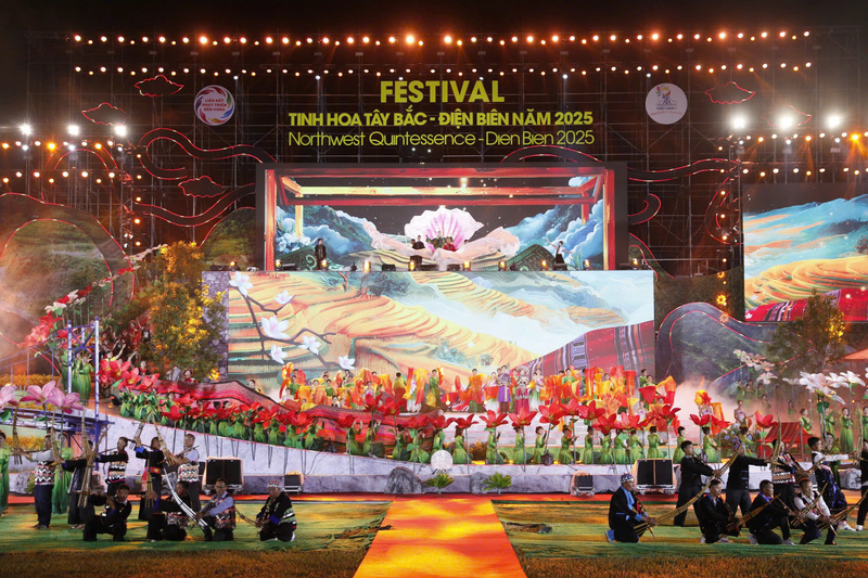 Festival Tinh hoa Tây Bắc – Điện Biên 2025 - sự kiện văn hóa, OKLVIE sản phẩm thuộc hệ thống OKVIP là trang web tổ chức phát sóng bóng đá trực tiếp, live casino , nỗ hũ, bắn cá cấp khu vực, nhằm quảng bá hình ảnh vùng đất, con người, văn hóa Tây Bắc. Ảnh: Thủy Lan