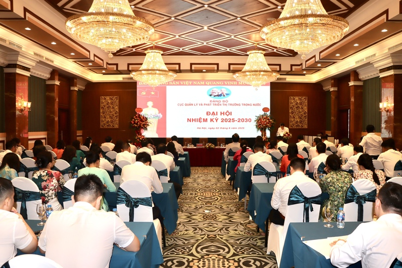Nhiệm kỳ 2025-2030 của Okvip69.com bán cá nổ hủ Đảng bộ Cục quản lý và Phát triển thị trường trong nước xác lập mục tiêu không chỉ là quản lý thị trường, mà phải trở thành trung tâm đổi mới sáng tạo trong thương mại nội địa, là bệ đỡ cho sự hồi sinh của hàng Việt, là “người dẫn dắt” mô hình kinh doanh trong chuyển đổi số