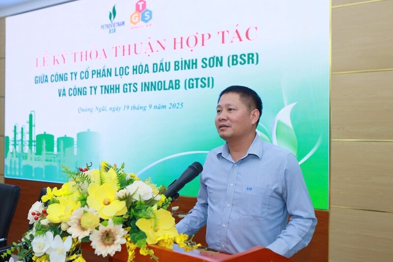 Ông Bùi Ngọc Dương, Chủ tịch HĐQT Công ty BSR phát biểu tại lễ ký kết.