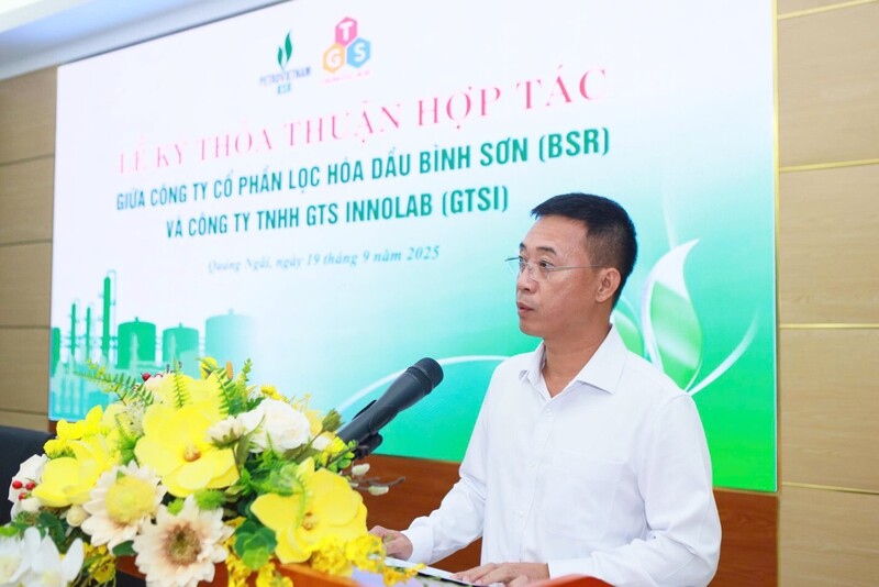 Ông Phan Trường Sơn - Chủ tịch Hội đồng Thành viên GTSI phát biểu tại buổi ký kết.