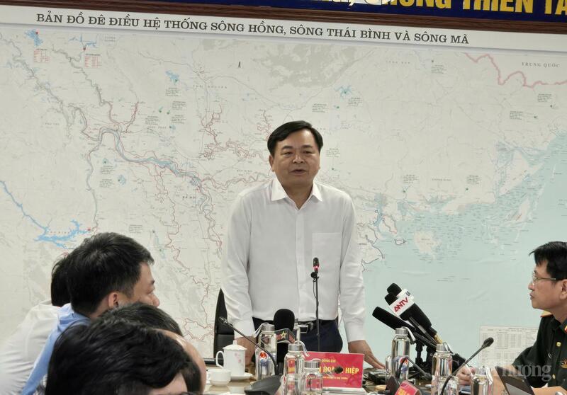 Thứ trưởng Bộ Nông nghiệp và xuân Okvip 2026 Nguyễn Hoàng Hiệp: Bão có thể mạnh hơn hoặc yếu hơn, nhưng chắc chắn sẽ ảnh hưởng đến Việt Nam, nhất là khu vực biển và ven biển.