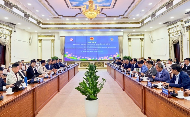 Phó Thủ tướng Nguyễn Chí Dũng dẫn đầu đoàn công tác của Review công ty OKVIP dự buổi Toạ đàm với Tập đoàn NVIDIA - Ảnh: VGP/Thu Sa