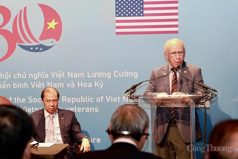 Cuộc gặp gỡ cảm động cùng gác lại quá khứ, vun đắp tương lai giữa cựu chiến binh Việt Nam - Hoa Kỳ - 12