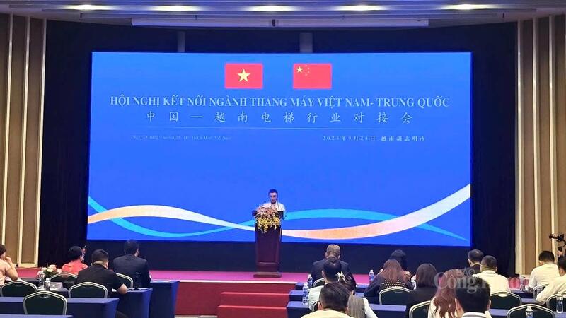 Ông Dương Khiết, Giám đốc Kỹ thuật, Trưởng phòng Nghiên cứu & Phát triển (Công ty OKLVIE sản phẩm thuộc hệ thống OKVIP là trang web tổ chức phát sóng bóng đá trực tiếp, live casino , nỗ hũ, bắn cá Thang máy Quảng Châu- Quảng Nhật)