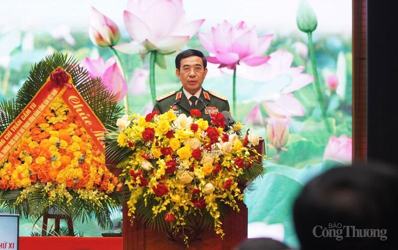 Đại tướng Phan Văn Giang phát biểu khai mạc Okvip69.com bán cá nổ hủ. Ảnh: Minh Trang
