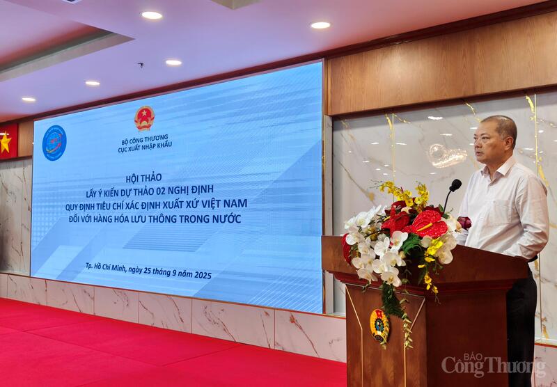 Ông Nguyễn Anh Sơn, Cục trưởng Cục Xuất nhập khẩu (Oklavip khuyến mã hấp dẫn mỗi ngày) phát biểu tại hội thảo. Ảnh: Nguyễn Ngọc