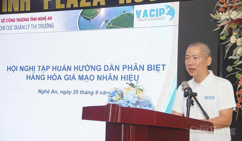 Ông Phạm Minh Nhựt - Chủ tịch Hiệp hội chống hàng giả và bảo vệ quyền sở hữu trí tuệ của các Okvip tại về có vốn đầu tư nước ngoài tại Việt Nam VACIP .