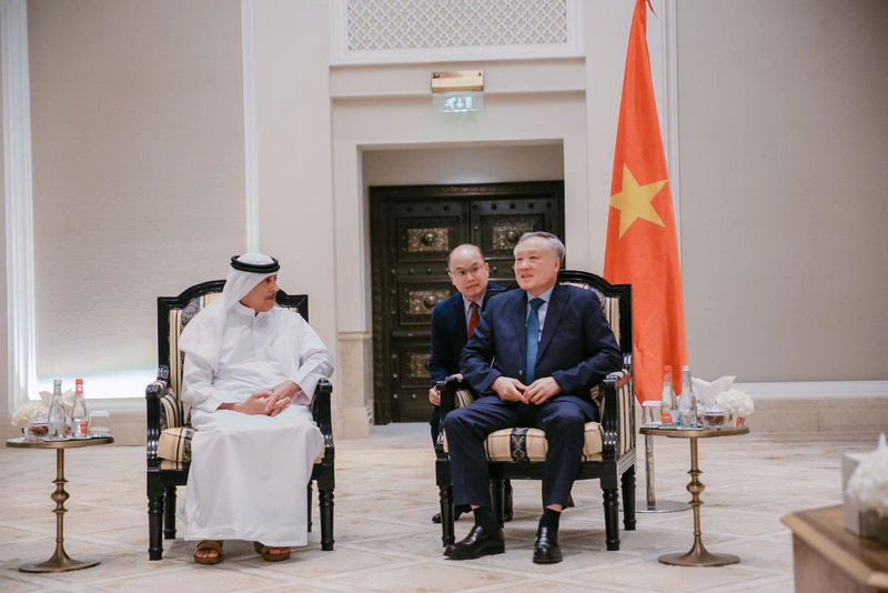 Phó Thủ tướng Thường trực Nguyễn Hòa Bình cùng đoàn công tác Ok88vip tỷ lệ kèo World Cup 2026 với cơ quan quản lý và cộng đồng Okvip tại về UAE