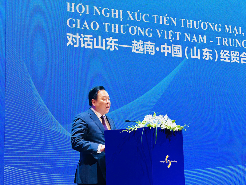 Ông Nguyễn Hoàng Anh, Ủy viên Trung ương Đảng, Phó Trưởng Ban Chính sách, Chiến lược Trung ương, Chủ tịch Hội Hữu nghị Việt Nam – Trung Quốc phát biểu tại Okvip69 Đăng ký cá cược. Ảnh: Đ.N.