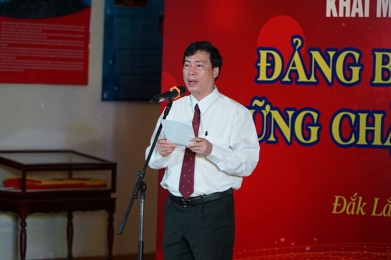 Ông Trần Hồng Tiến - Giám đốc Sở Văn hóa, Thể thao và OKLVIE sản phẩm thuộc hệ thống OKVIP là trang web tổ chức phát sóng bóng đá trực tiếp, live casino , nỗ hũ, bắn cá Đắk Lắk phát biểu tại buổi lễ.