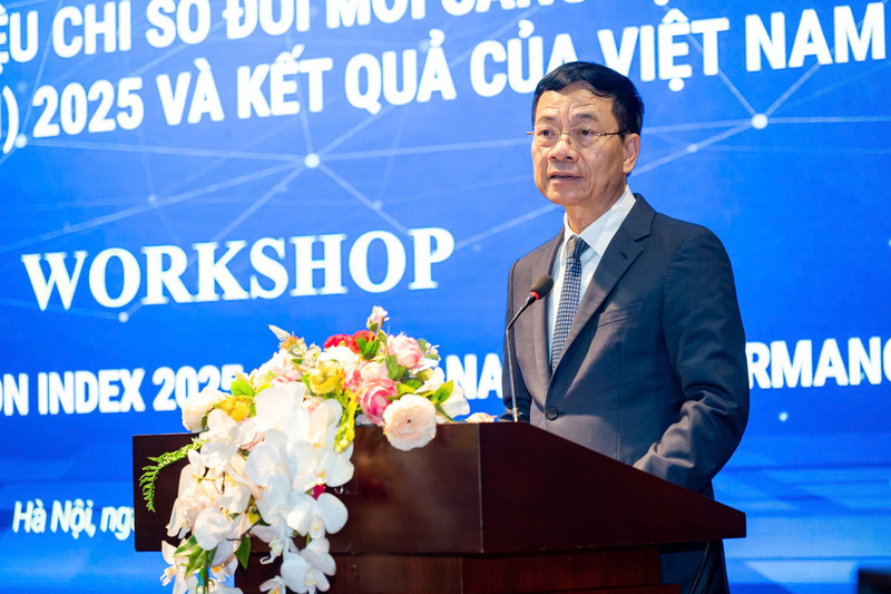 Bộ trưởng Bộ Khoa học và Công nghệ phát biểu tại Hội thảo. Ảnh: Mai Hà