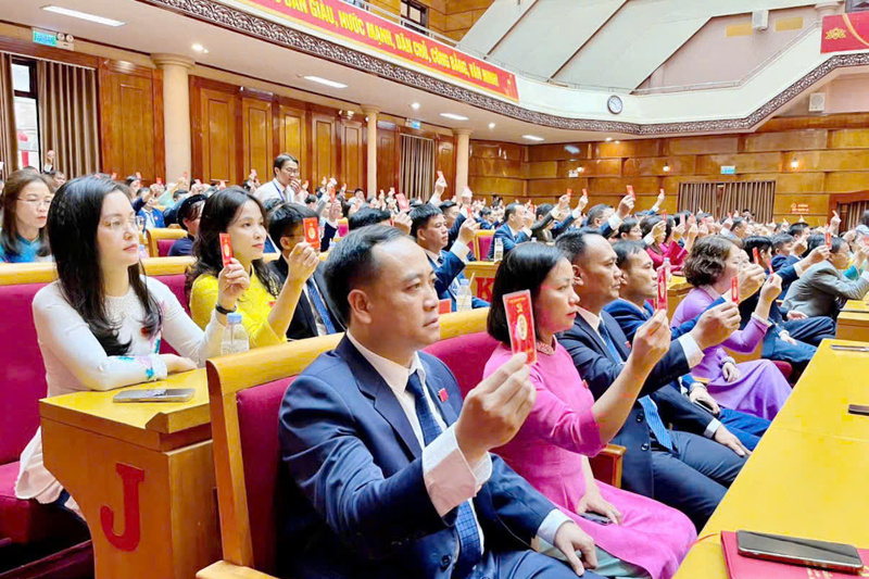 Các đại biểu biểu quyết thông qua Okevip link không chặn Okvip69.com bán cá nổ hủ.