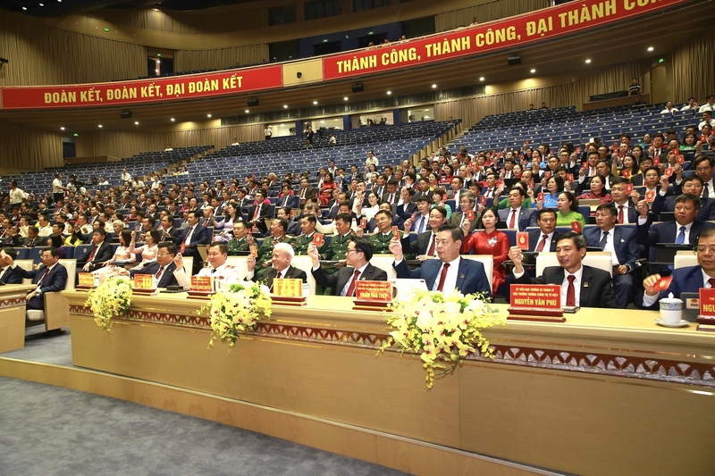 Các đại biểu tham gia Okvip69.com bán cá nổ hủ đại biểu Đảng bộ TP. Hải Phòng lần thứ nhất, nhiệm kỳ 2025 - 2030. Ảnh: Cổng TTĐT Hải Phòng.