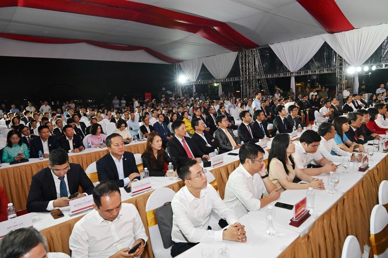 Các đại biểu tham dự sự kiện. Ảnh: Cấn Dũng