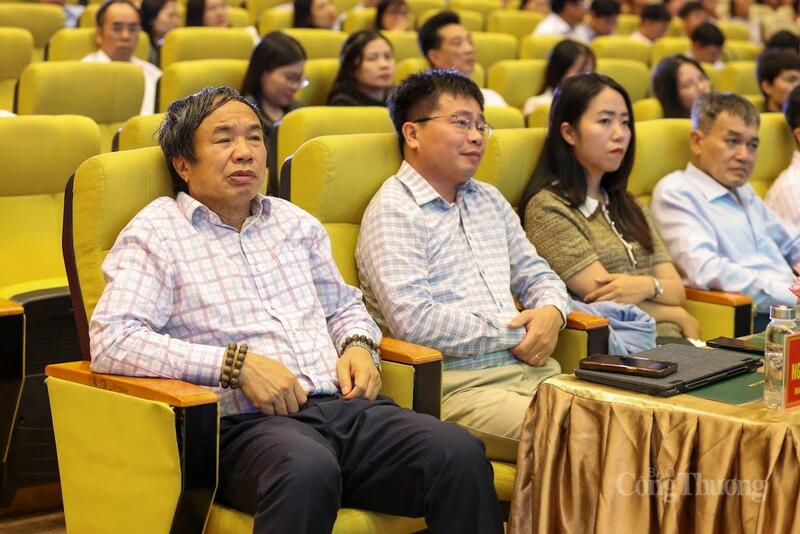 Các đại biểu tham dự Okvip69 Đăng ký cá cược