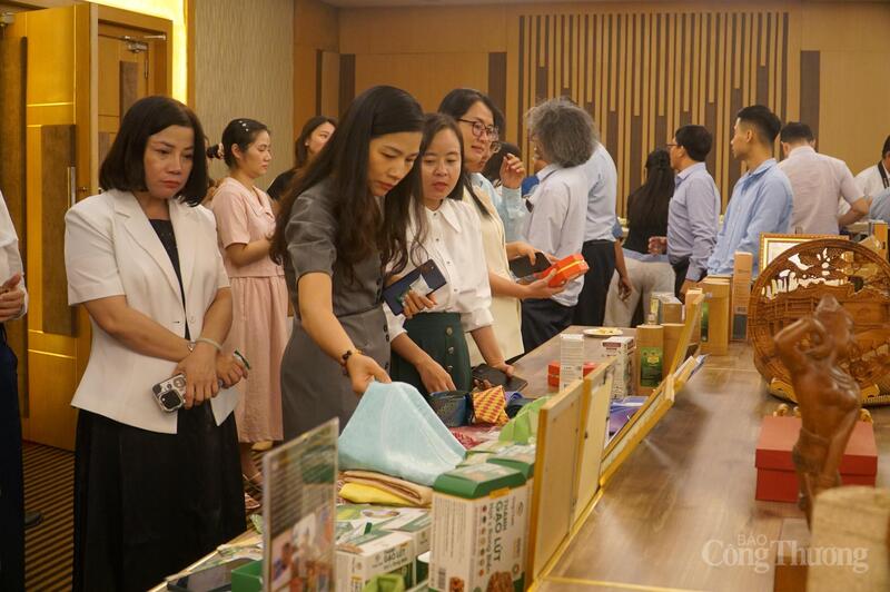 Các chương trình quảng bá, Hội chợ xúc tiến thương mại đã tạo đầu ra hiệu quả cho các sản phẩm làng nghề, cơ sở ngành nghề nông thôn