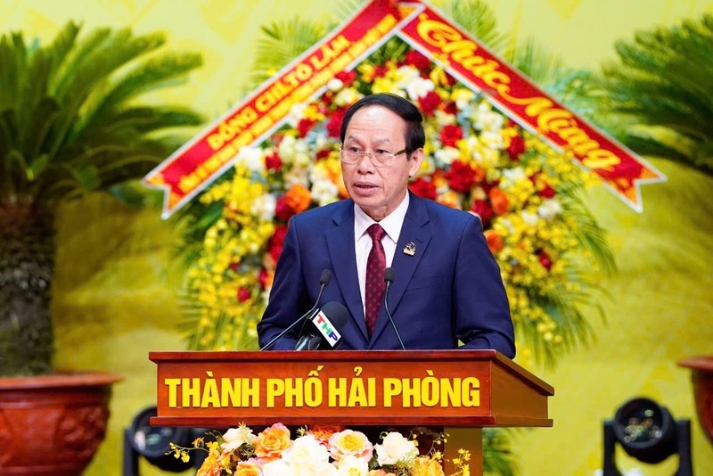 Bí thư Thành ủy Hải Phòng Lê Tiến Châu phát biểu nhận nhiệm vụ. Ảnh: Lê Dũng.