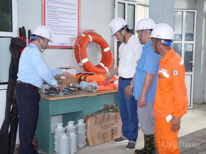 Đơn vị trực thuộc PC Thanh Hóa đã chuẩn bị đầy đủ các phương án phòng chống bão số 10.
