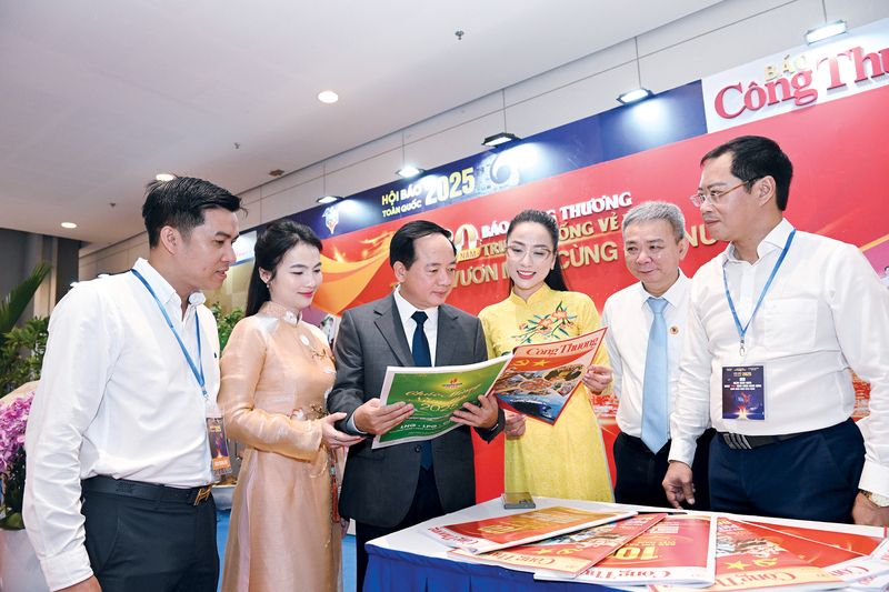Đại tướng Trịnh Văn Quyết, Chủ nhiệm Tổng cục Chính trị Quân đội nhân dân Việt Nam với Liên Minh OK VIP Giải Trí Cá Cược World Cup 2026
