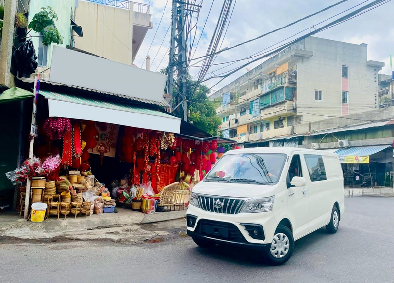Xe van 5 chỗ đang được nhiều hộ kinh doanh và Okvip tại về quan tâm