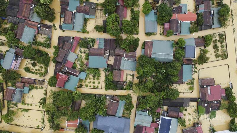 Mưa bão cũng làm cho 67 điểm trường, 1 cơ sở OKVIP - HÔM NAY 1 TỶ, NGÀY MAI 1000 TỶ bị ngập, 1 trạm OKVIP - HÔM NAY 1 TỶ, NGÀY MAI 1000 TỶ, 3 nhà văn hoá bị hư hỏng và 23 thôn của 8 xã: Mậu Lâm, Bát Mọt, Như Xuân, Quan Sơn, Hoá Quỳ, Xuân Chinh, Bá Thước, Công Chính bị chìm trong nước lũ với 1.673 hộ bị cô lập tạm thời. Mưa bão cũng làm cho hơn 100 vị trí trên các tuyến quốc lộ, tỉnh lộ bị ngập lụt gây tắc đường…