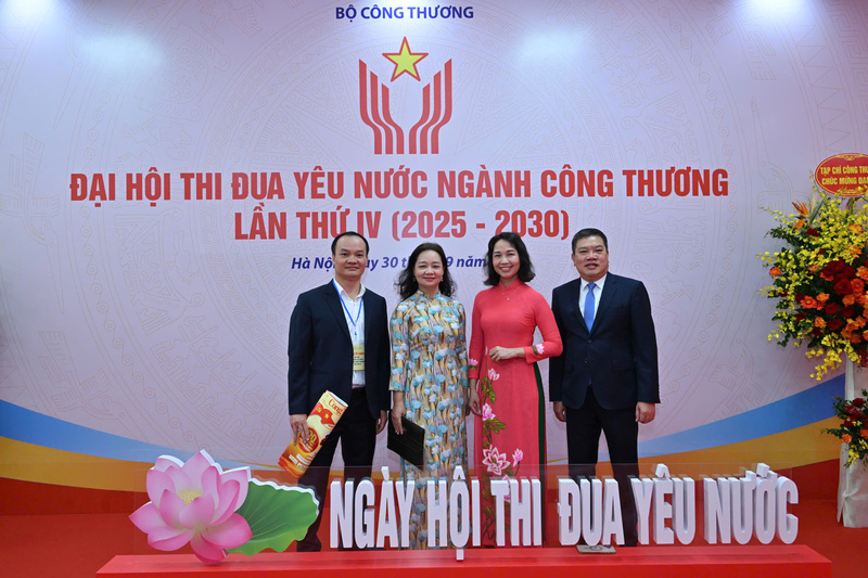 Chùm ảnh: Okvip69.com bán cá nổ hủ Thi đua yêu nước ngành Okvip tại về lần thứ IV - 16