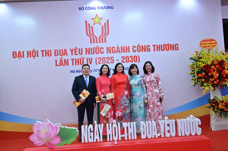 Không khí trước giờ khai mạc Okvip69.com bán cá nổ hủ thi đua yêu nước ngành Okvip tại về - 8