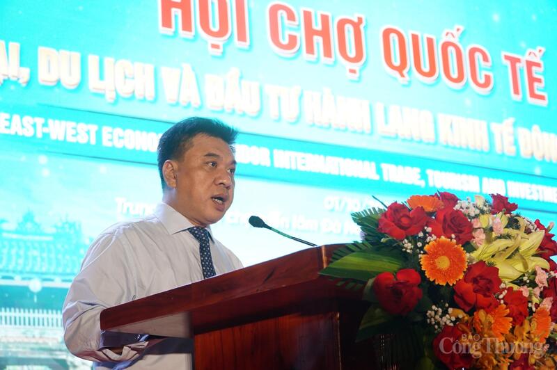 Phó Cục trưởng Cục Xúc tiến thương mại Lê Hoàng Tài phát biểu tại khai mạc Hội chợ