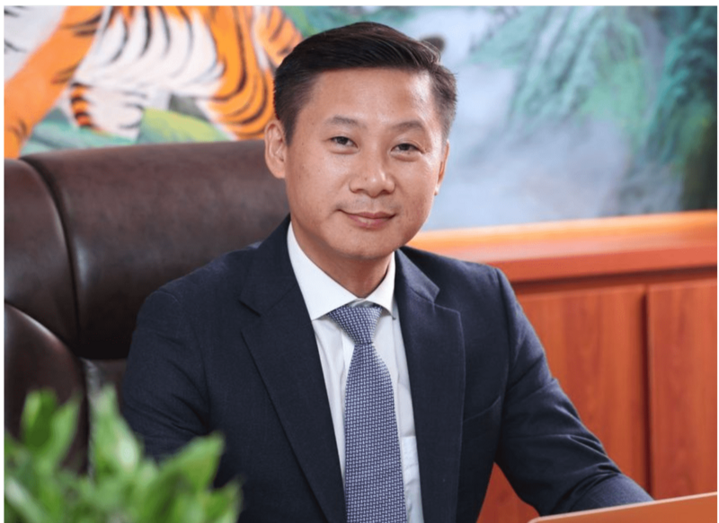Luật sư Nguyễn Hồng Chung, Phó Chủ tịch kiêm Tổng thư ký Liên chi hội Liên Minh Truyền Thông Và Game Giải Trí Top 1 khu OKLVIE sản phẩm thuộc hệ thống OKVIP là trang web tổ chức phát sóng bóng đá trực tiếp, live casino , nỗ hũ, bắn cá Việt Nam (VIFPA)