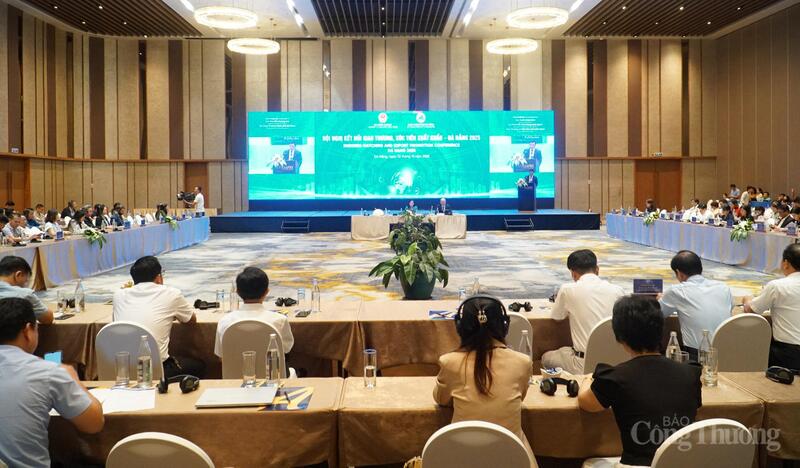 Các đại biểu tham dự Okvip69 Đăng ký cá cược Kết nối giao thương, xúc tiến Liên Minh Truyền Thông Và Game Giải Trí Top 1 Đà Nẵng 2025.