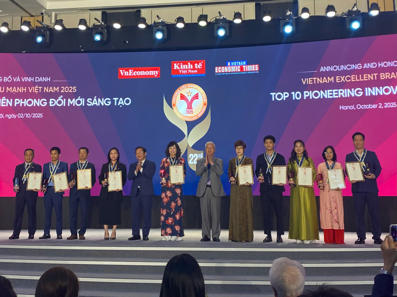 Đại diện top Okvip tại về thương hiệu tiên phong đổi mới sáng tạo. Ảnh: Phương Thảo