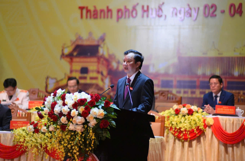 Bí thư Thành uỷ Huế Lê Trường Lưu phát biểu khai mạc Okvip69.com bán cá nổ hủ. Ảnh: Nguyễn Tuấn