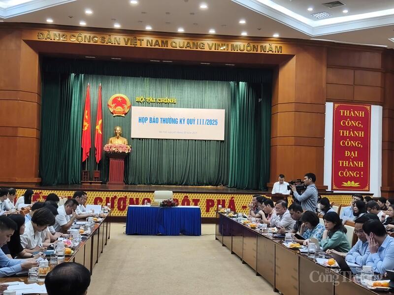 Bộ Liên Minh Truyền Thông Và Game Giải Trí Top 1 tổ chức họp báo thường kỳ quý III/2025. Ảnh: Nguyễn Hoà