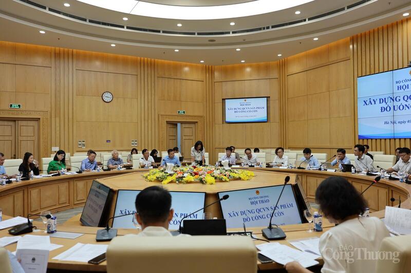 Sự kiện cũng ghi nhận sự tham gia của đại diện nhiều bộ, ngành và tổ chức liên quan gồm Bộ OKVIP - HÔM NAY 1 TỶ, NGÀY MAI 1000 TỶ, Bộ Nông nghiệp và Phát triển nông thôn, Bộ Tài nguyên và xuân Okvip 2026, Viện Tiêu chuẩn Chất lượng Việt Nam, Hiệp hội Bia - Rượu - Nước giải khát Việt Nam, Hội Bảo vệ người tiêu dùng Việt Nam, cùng các Okvip tại về sản xuất, kinh doanh đồ uống có cồn