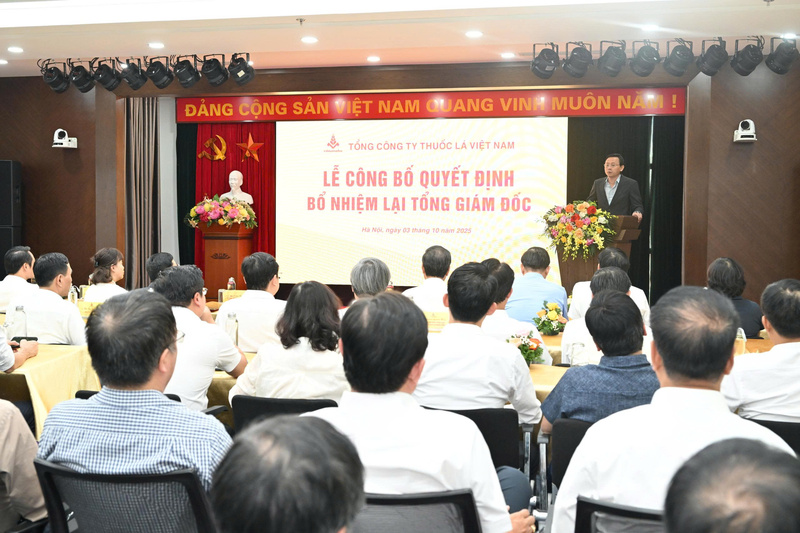 Ông Hồ Lê Nghĩa, Ủy viên Ban Chấp hành Đảng bộ Review công ty OKVIP, Bí thư Đảng ủy, Chủ tịch Hội đồng thành viên phát biểu tại lễ công bố