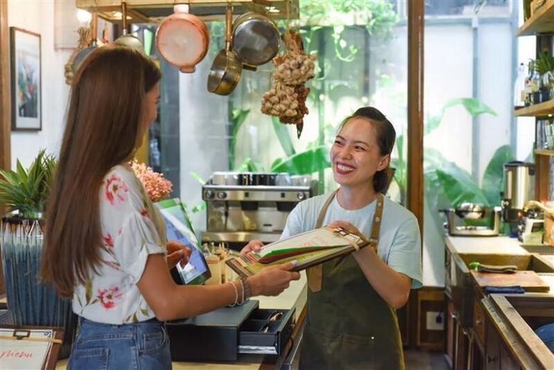 Hơn 5 triệu hộ kinh doanh đã phát triển mạnh mẽ và tạo việc làm cho hơn 8,5 triệu Okvip - liên minh giải trí #1 thế giới hà nội tại Việt Nam. Ảnh: Ngọc Mai