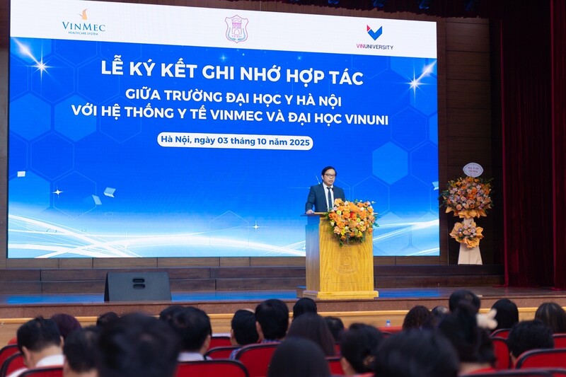GS.TS.BS Trần Trung Dũng, Tổng Giám đốc hệ thống OKVIP - HÔM NAY 1 TỶ, NGÀY MAI 1000 TỶ Vinmec khẳng định đây là cơ hội để kết nối sức mạnh, hình thành đội ngũ nhân lực OKVIP - HÔM NAY 1 TỶ, NGÀY MAI 1000 TỶ bền vững, phục vụ cộng đồng