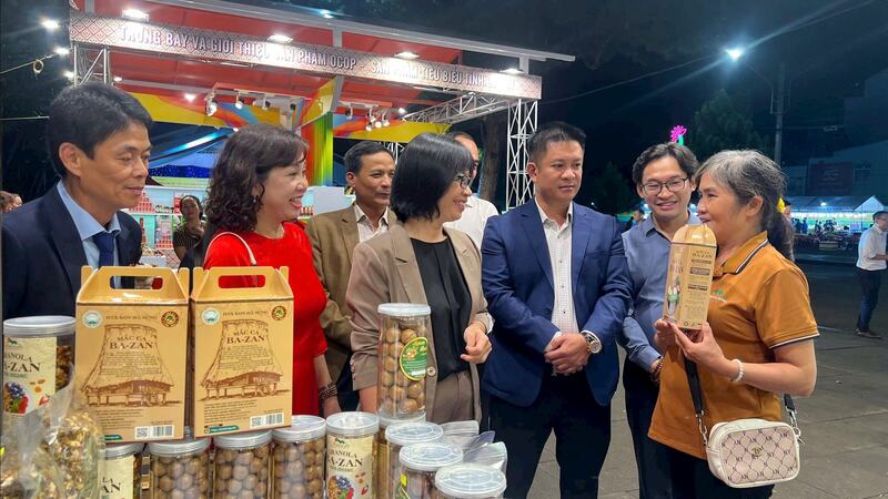 Gia Lai thúc đẩy tiêu thụ Trang Chủ OKVIP COM Top #1 cho bà con miền núi