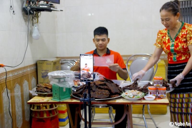 Thương mại điện tử 'mở lối' thị trường cho Trang Chủ OKVIP COM Top #1 Nghệ An. Ảnh: Báo Nghệ An