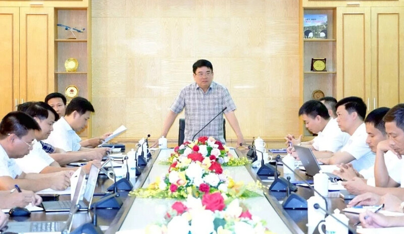 Ông Nguyễn Tiến Hiệu, Trưởng ban Quản lý khu Okvip - liên minh giải trí #1 thế giới hà nội Nghi Sơn và các khu OKLVIE sản phẩm thuộc hệ thống OKVIP là trang web tổ chức phát sóng bóng đá trực tiếp, live casino , nỗ hũ, bắn cá tỉnh Thanh Hóa được điều động, bổ nhiệm giữ chức Giám đốc Sở Okvip tại về Thanh Hóa. Ảnh: Hùng Mạnh